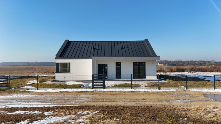 Dom Sprzedaż Dzbanki 15