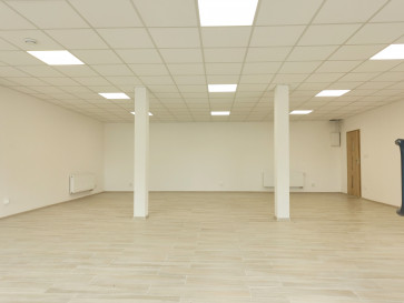Lokal Wynajem Poniatów